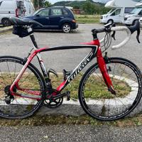 Bicicletta da corsa in carbonio