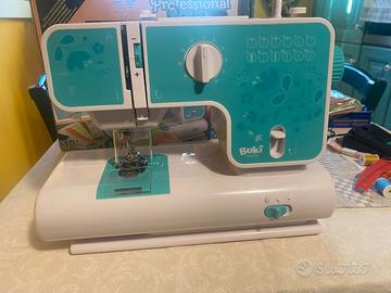 Macchina da cucire bambina