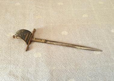 Tagliacarte miniatura di Toledo Vintage in bronzo