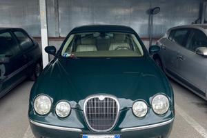 Jaguar S TYPE