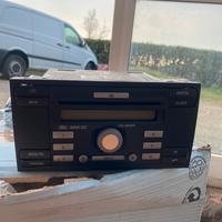 Vendi autoradio 600 cd ford fiesta