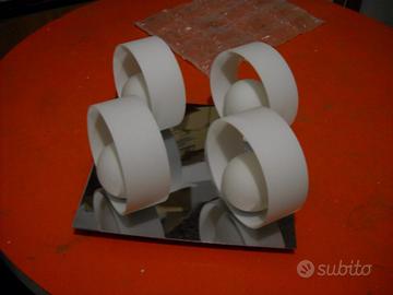 plafoniera con cerchi. 