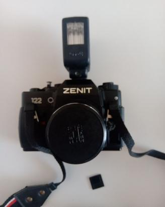 Macchina fotografica Zenit 122 e vari obiettivi