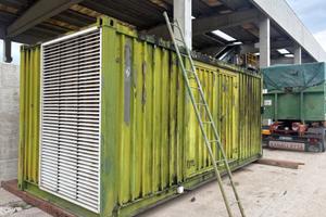 Gruppo elettrogeno 320 kw motore Iveco 8 cilindri 
