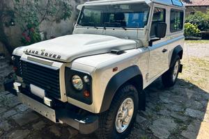 Land Rover Defender TD4 S