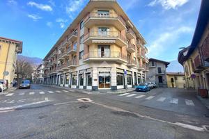 5 LOCALI A VILLAR PEROSA