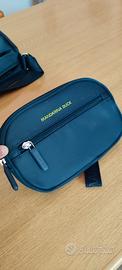 pochette Mandarina Duck 