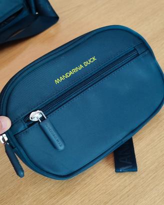 pochette Mandarina Duck 