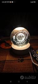 Lampada a led in sfera vetro con base in legno
