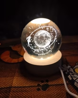 Lampada a led in sfera vetro con base in legno
