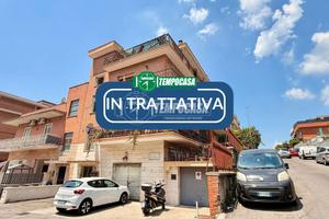Ampio trilocale da ristrutturare in contesto tranq