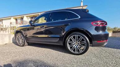 PORSCHE MACAN S 