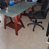 scrivania piano in vetro con sedia