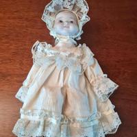 Antica Bambola viso  in biscuit  , corpo in mater