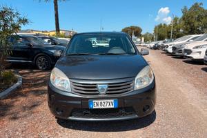 Dacia Sandero 1.2 16V GPL 75CV Embleme