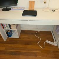 scrivania ikea micke bianca