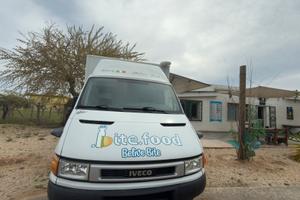 Auto negozio food truck Iveco Daily