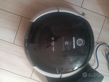 robot aspirapolvere 