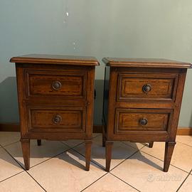 Coppia comodini in legno massello