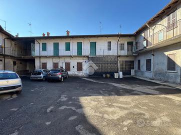 CASA DI CORTE A CASATENOVO