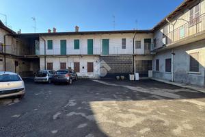 CASA DI CORTE A CASATENOVO