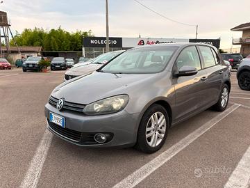 Volkswagen Golf 1.6 TDI DPF 5p. Highline