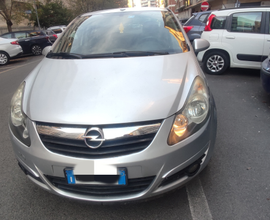Opel corsa 1.2 benzina anno 2011