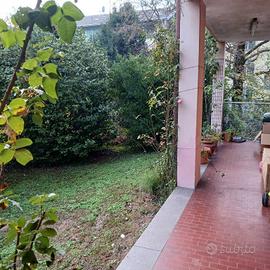 Appartamento di 108 m² con 4 locali e box auto a O