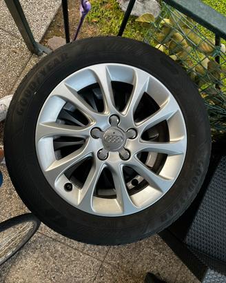 Cerchi gommati audi originali