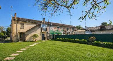 Villa di 220 m² con 5 locali a Ravenna