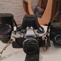 Macchina fotografica con obbiettivi