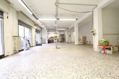 Immobile di 160 m² con 3 locali a Modena
