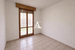 TecnoAzienda: Immobile con appartamento -