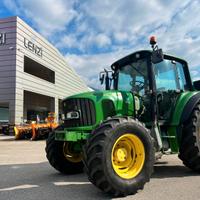 Trattore john deere 6220