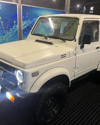 Suzuki samurai
