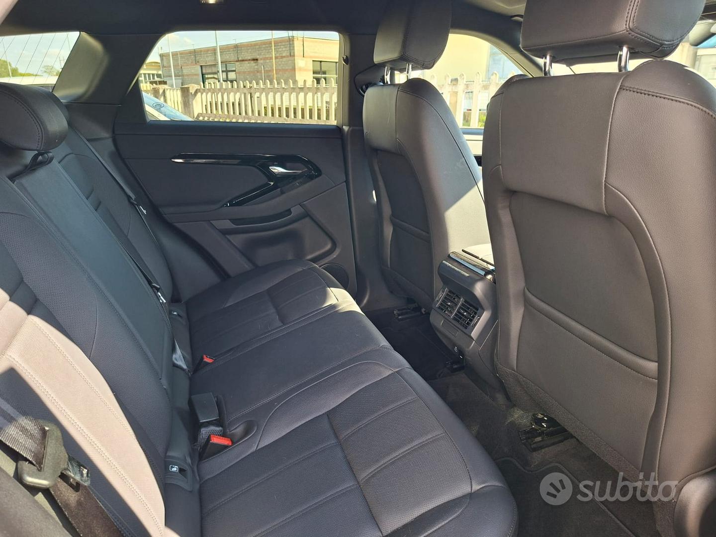 Land Rover Range Rover Evoque 2024 photo 5