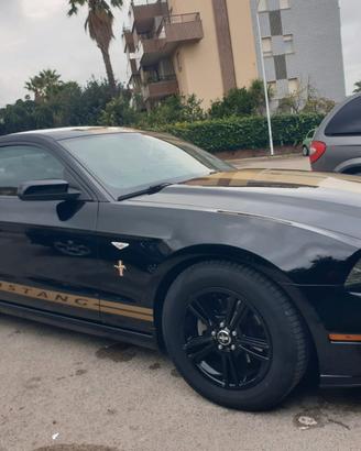 FORD MUSTANG 3.7 V6