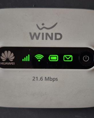 Huawei E5331s-2, 3 G Wi-Fi modem router usato.