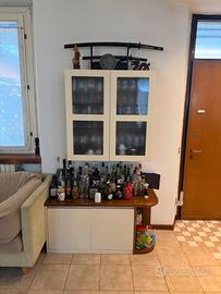 Vetrinetta sospesa design moderno