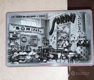 scatola commemorativa in latta