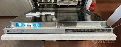 Lavastoviglie Electrolux 12 coperti