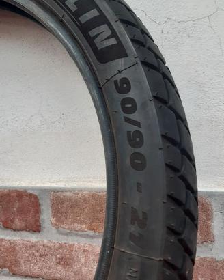 Pneumatico anteriore Michelin ANAKEE 90/90 R21