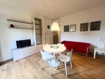 Appartamento di 85 m² con 3 locali e posto auto a 