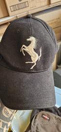 Cappello FERRARi