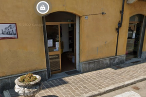 Locale ad uso commerciale