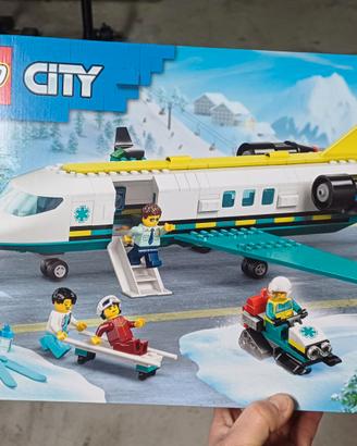 Lego city, aereo ambulanza