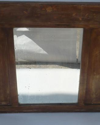 specchio antico con legno intarsiato da restaurare