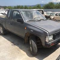 Fuoristrada Nissan pick up