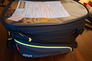 Borsa Serbatoio Givi EASY-T RANGE 27 Litri.