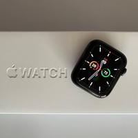 Apple Watch SERIES 5 44 MM